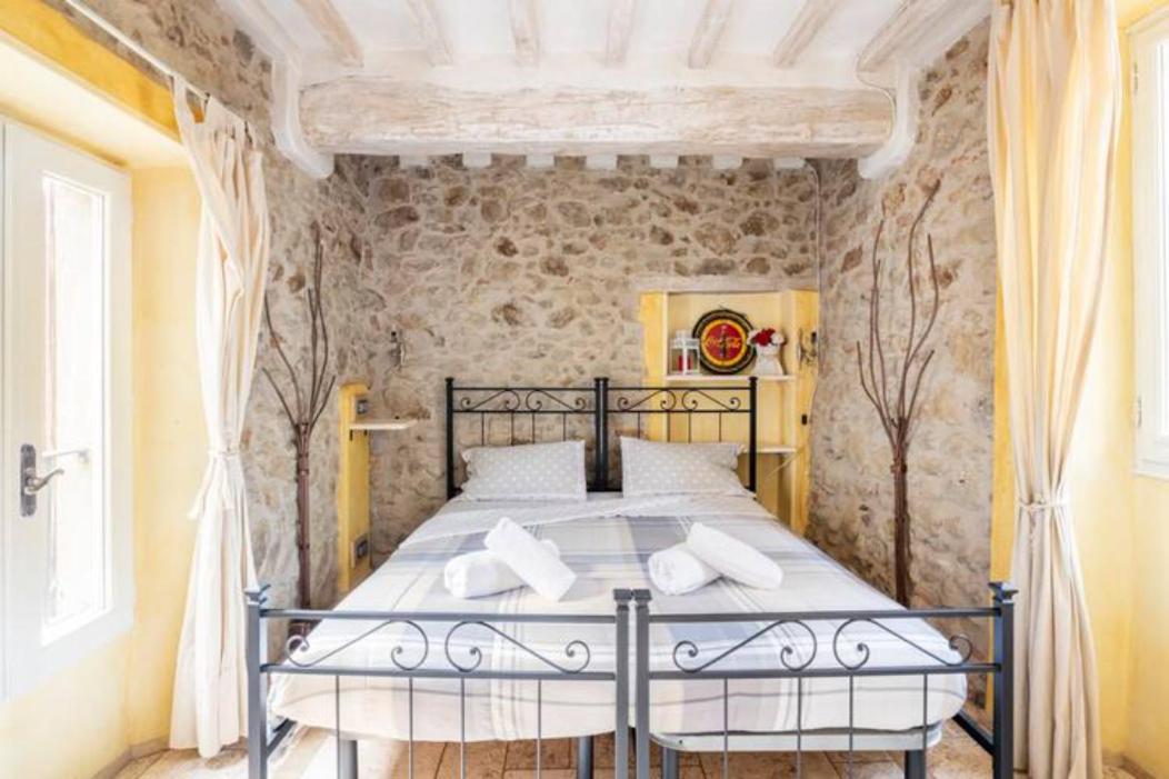 Dacia Bed & Breakfast